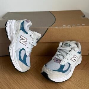 New Balance 2002 R ‘Quartz Grey/Ice Wine' Toddler Sneakers- SZ 6 C
